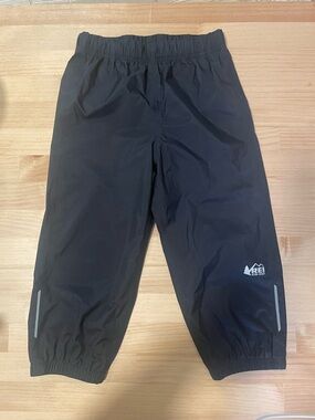 REI 4T rain pants